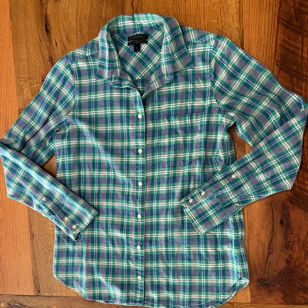 J. Crew 100% Cotton Boy Cut Long Sleeve Button Up Shirt in Pretty Plaid, Size 8